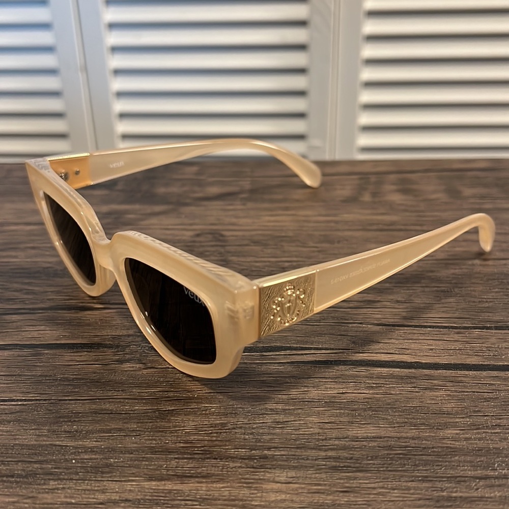 Veux sunglasses